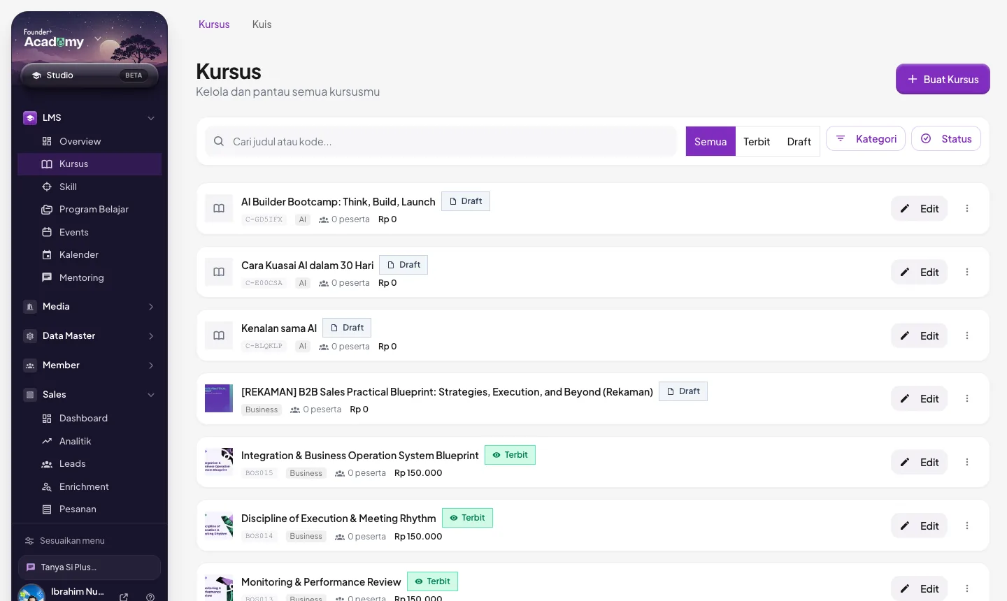 LMS admin Founder+ untuk mengelola course dan peserta organisasi